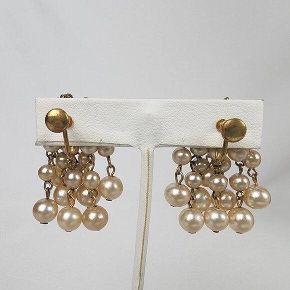 Vintage Cream Faux Pearl Cluster Beaded Earrings - Picture 4 of 6
